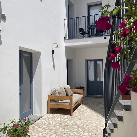 Zenia C Apartment